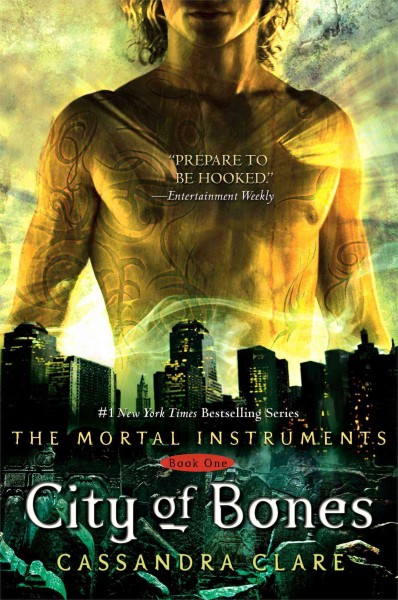 City of bones / Cassandra Clare.